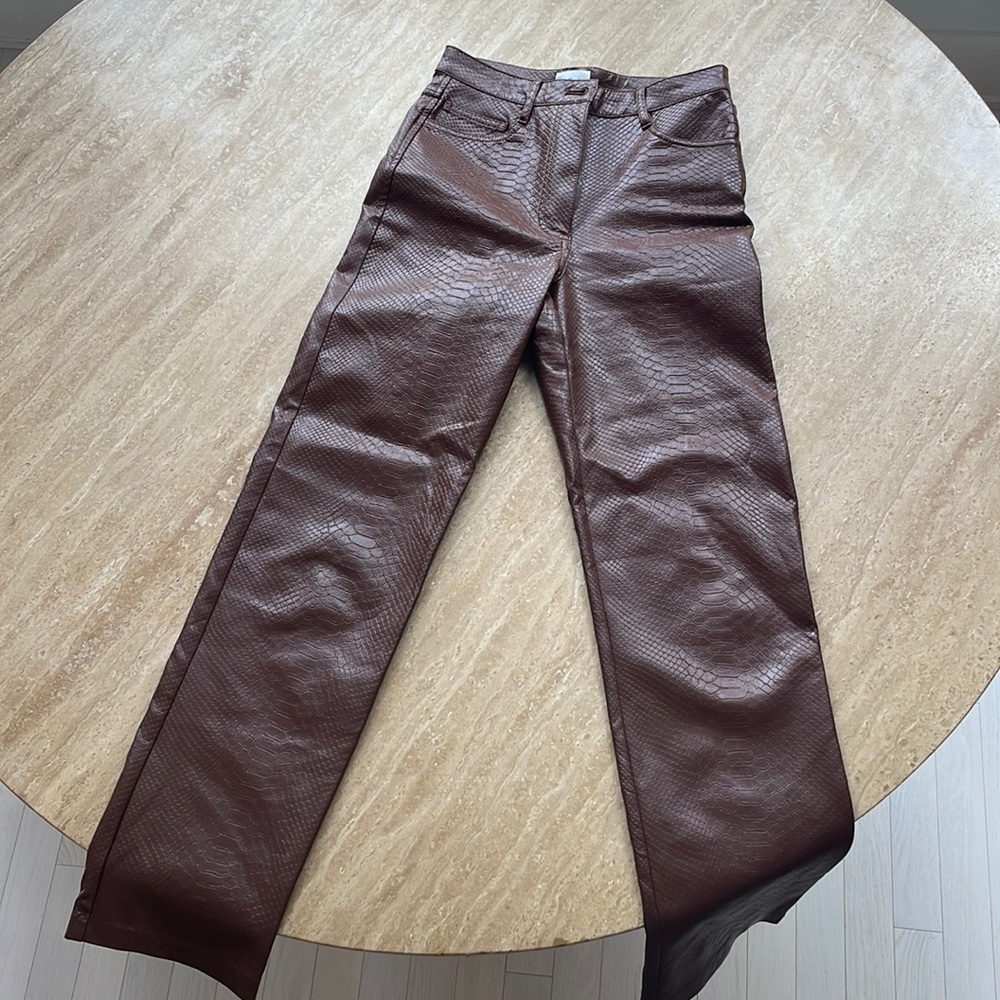 Aritiza Wilfred straight leg pants